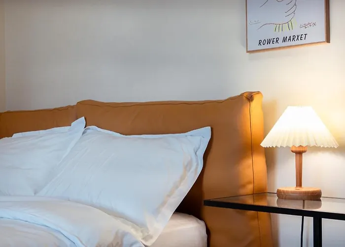 Uptown Bgc Spacious Unit - 1 Queen Bed And Bunkbed Apartamento *