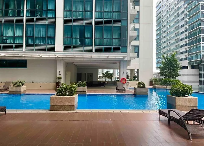 Uptown Bgc Spacious Unit - 1 Queen Bed And Bunkbed *