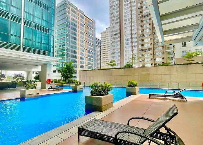 Uptown Bgc Spacious Unit - 1 Queen Bed And Bunkbed